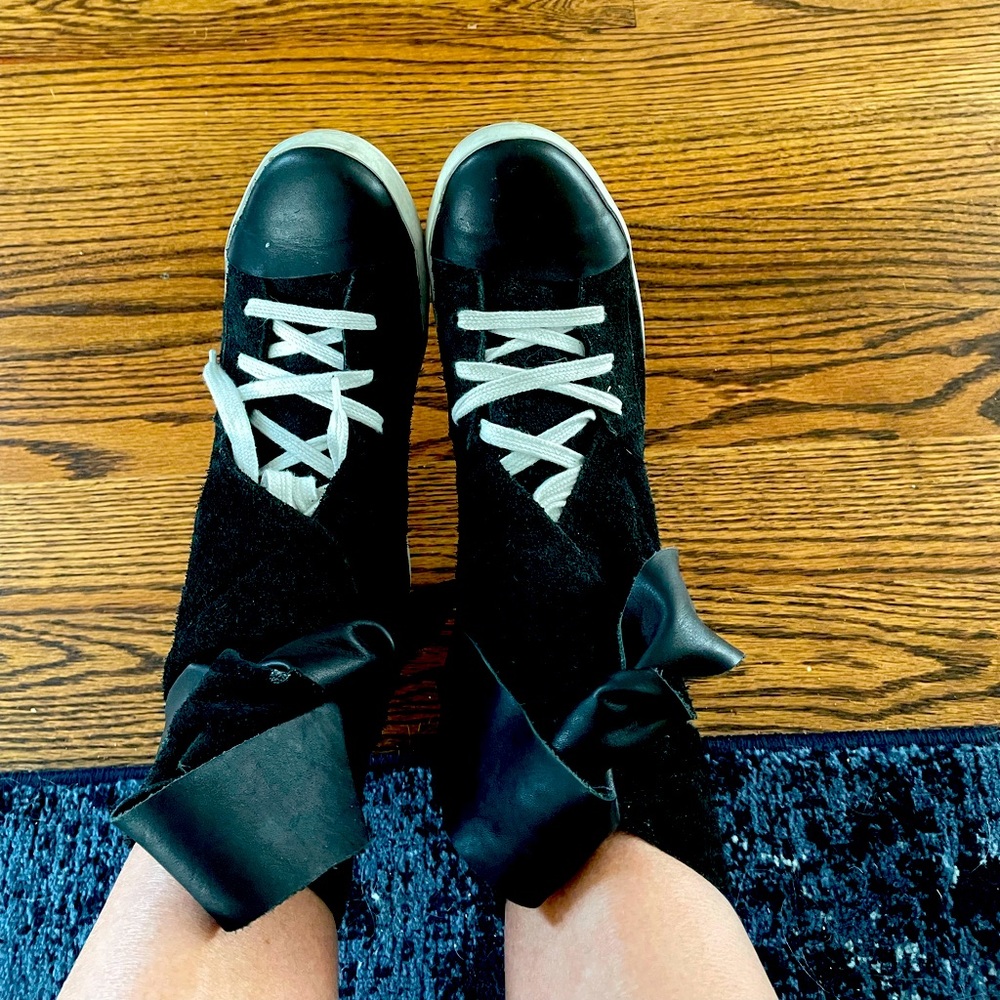 Black suede tie up super unique sneakers size 39